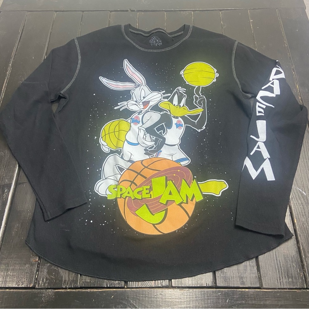 Space Jam Long Sleeve Medium Black Waffle Knit Shirt Tee Daffy Duck Bugs Bunny‎